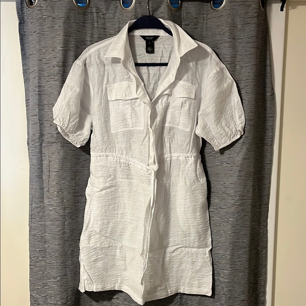 Simply Vera Verawany White Button-Up Women's Dress with side pockets, size small